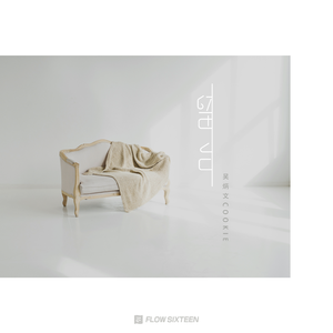 同桌把中指伸进了我的下面h
